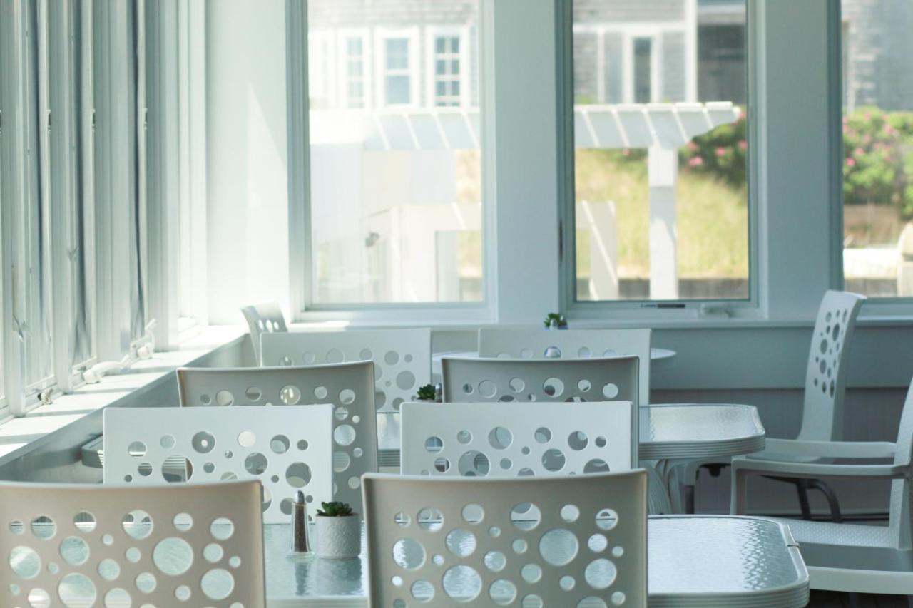 By The Sea Guests Bed & Breakfast And Suites Dennisport Exteriör bild